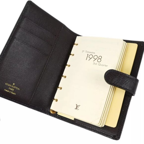 Louis Vuitton Taiga Agenda PM Note Book Cover - Picture 3 of 7